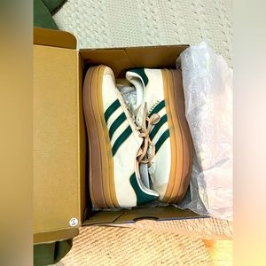 Cream and Green adidas Shoes Size 9
